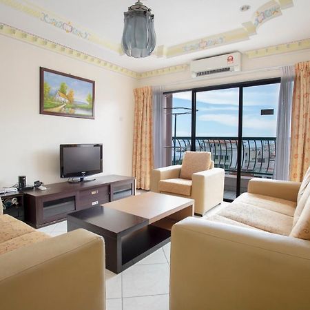 Marina Court Resort Kota Kinabalu-Stay And Get Cash Rebate Экстерьер фото